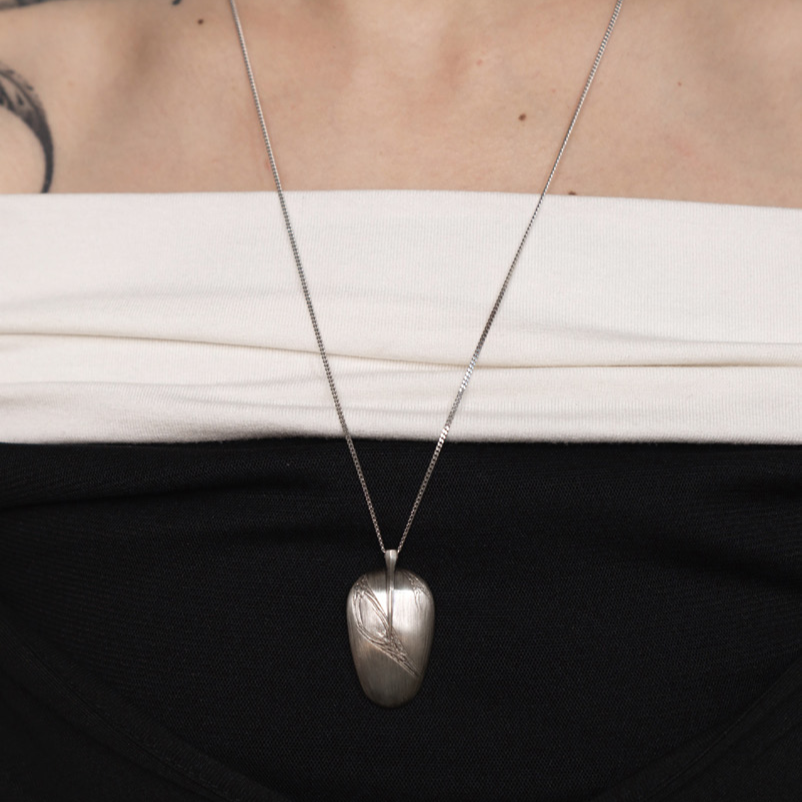 Whetstone Scoop Trace Pendant