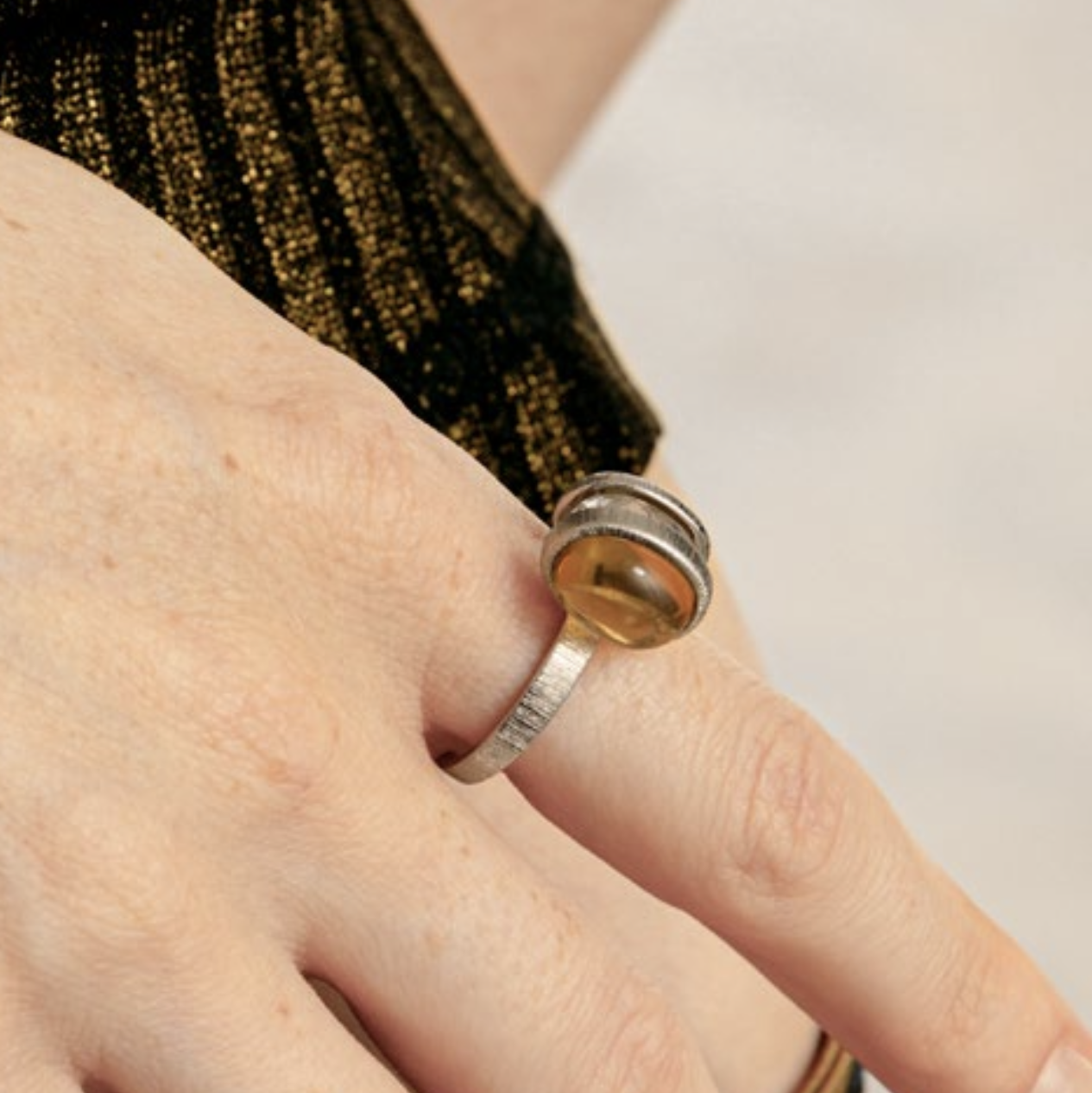 Susi Somos Sandglass Ring