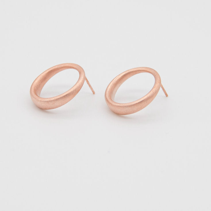 Sheng Zhang Curved Curves Framed Circle Earrings