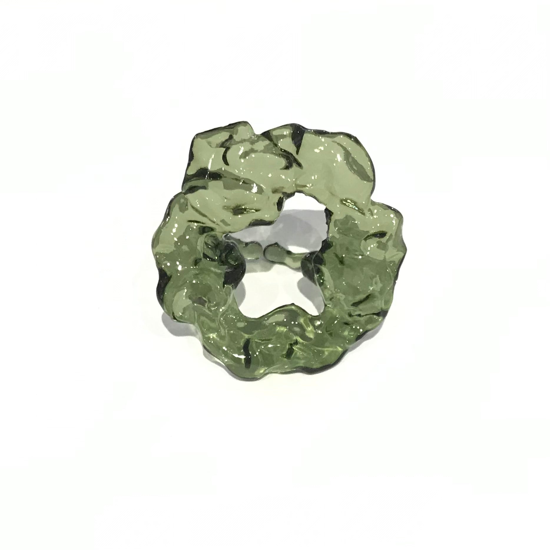 Sphinxy Diamond Fossil Resin Round Ring