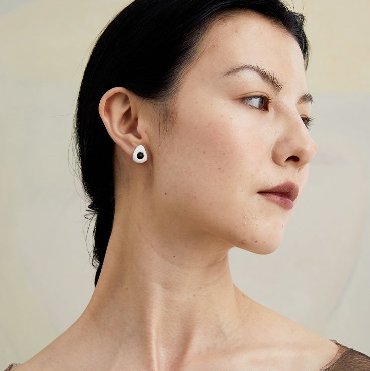 QIQI Pip Small Earrings in Ebony Wood