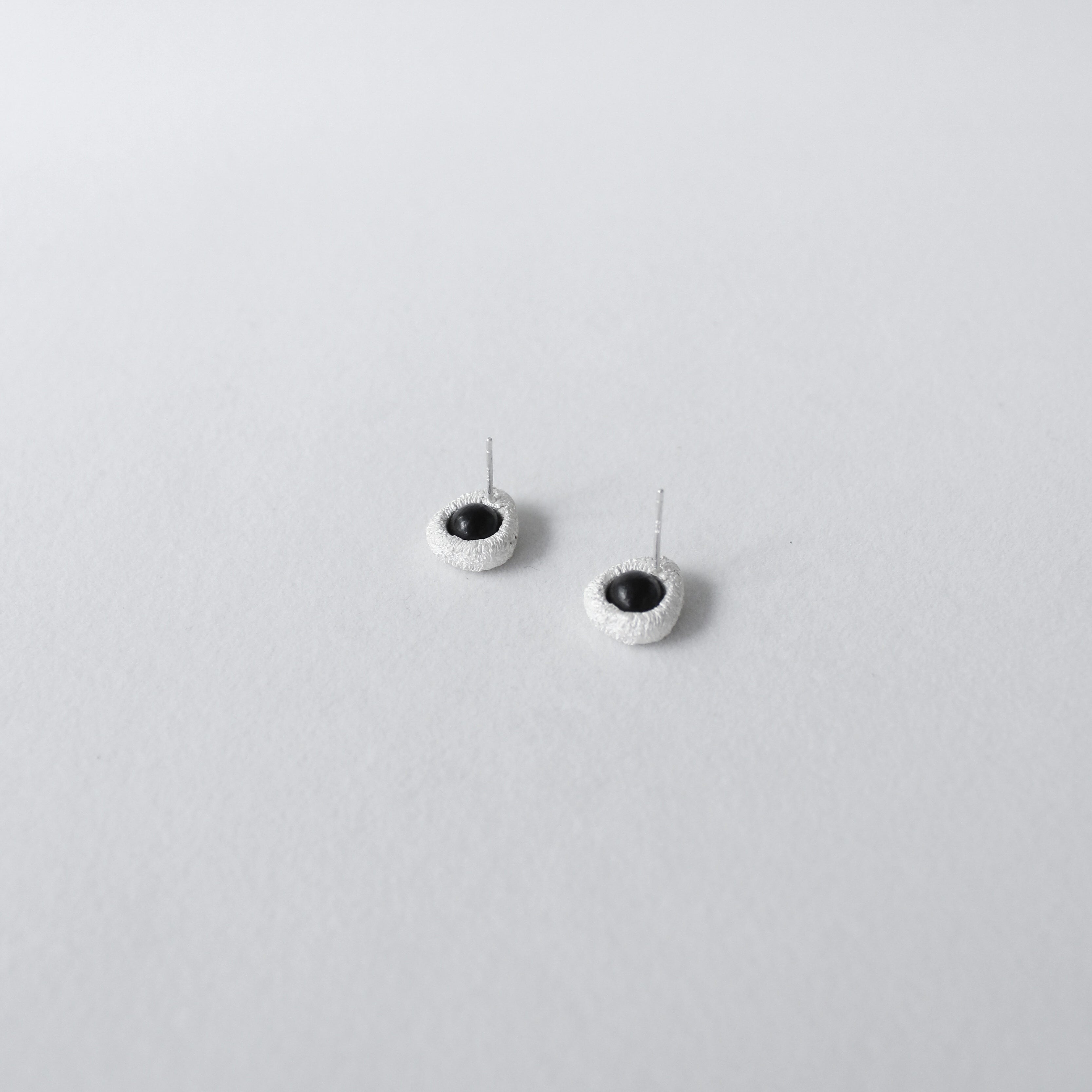 QIQI Pip Small Earrings in Ebony Wood