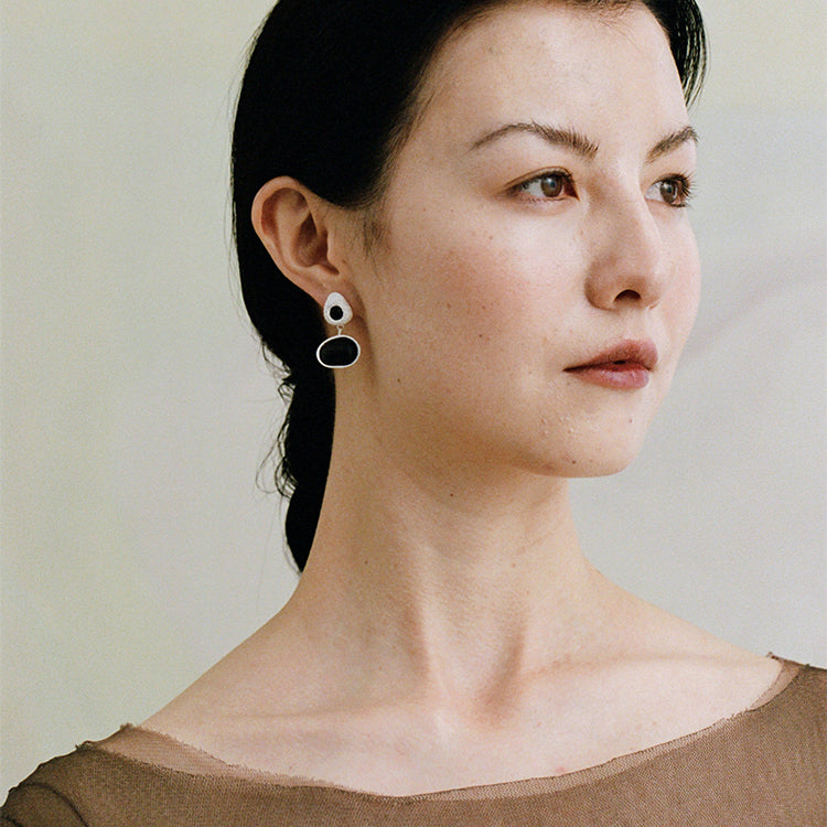 QIQI Pip Mismatch Earrings in Ebony Wood