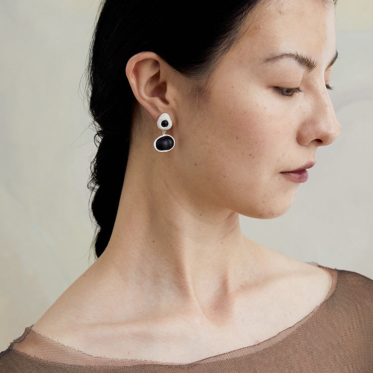 QIQI Pip Mismatch Earrings in Ebony Wood