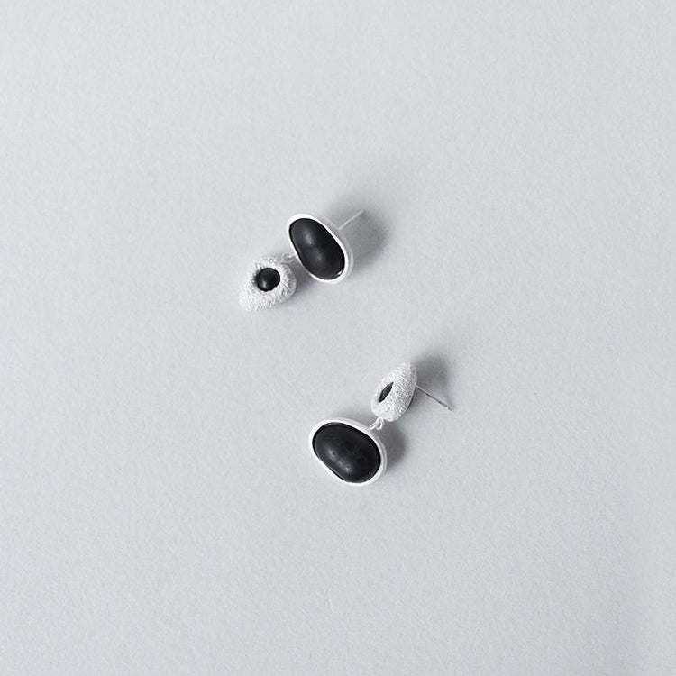 QIQI Pip Mismatch Earrings in Ebony Wood