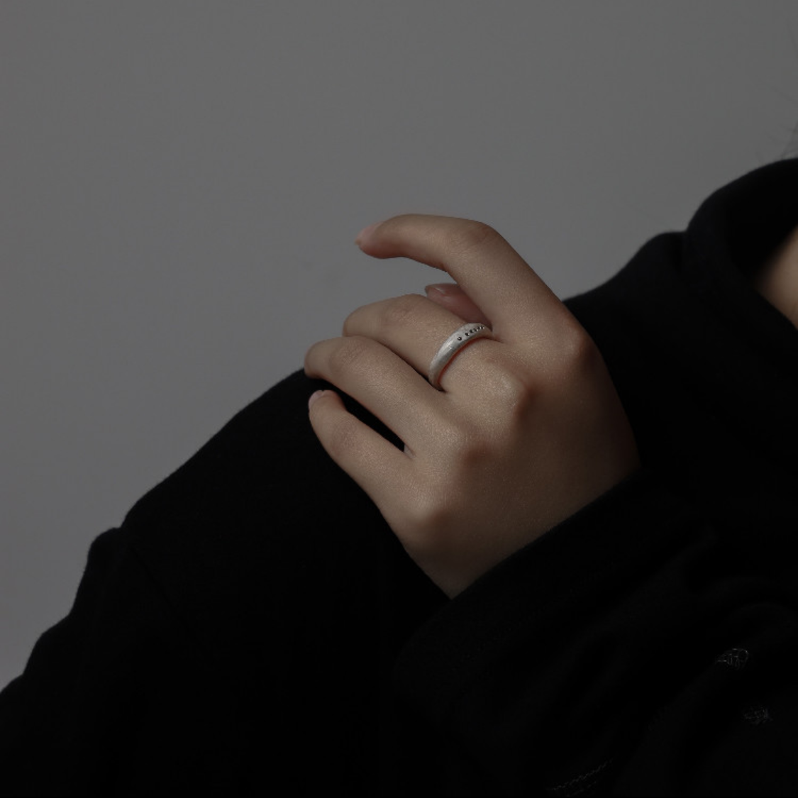 M.Wong Round not Round Medium Ring