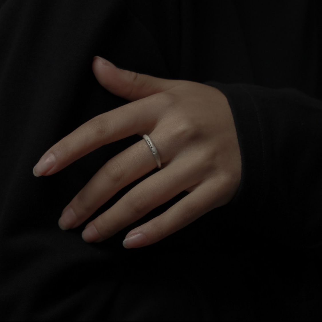 M.Wong Round not Round Narrow Ring