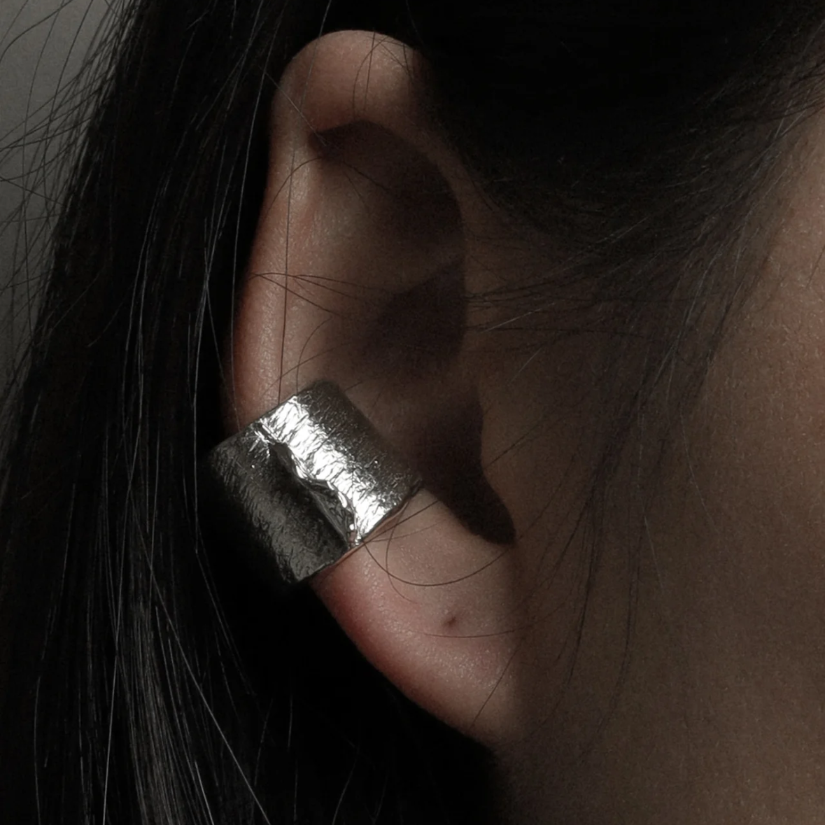 M.Wong As the Island Ear Cuff/Ring Silver