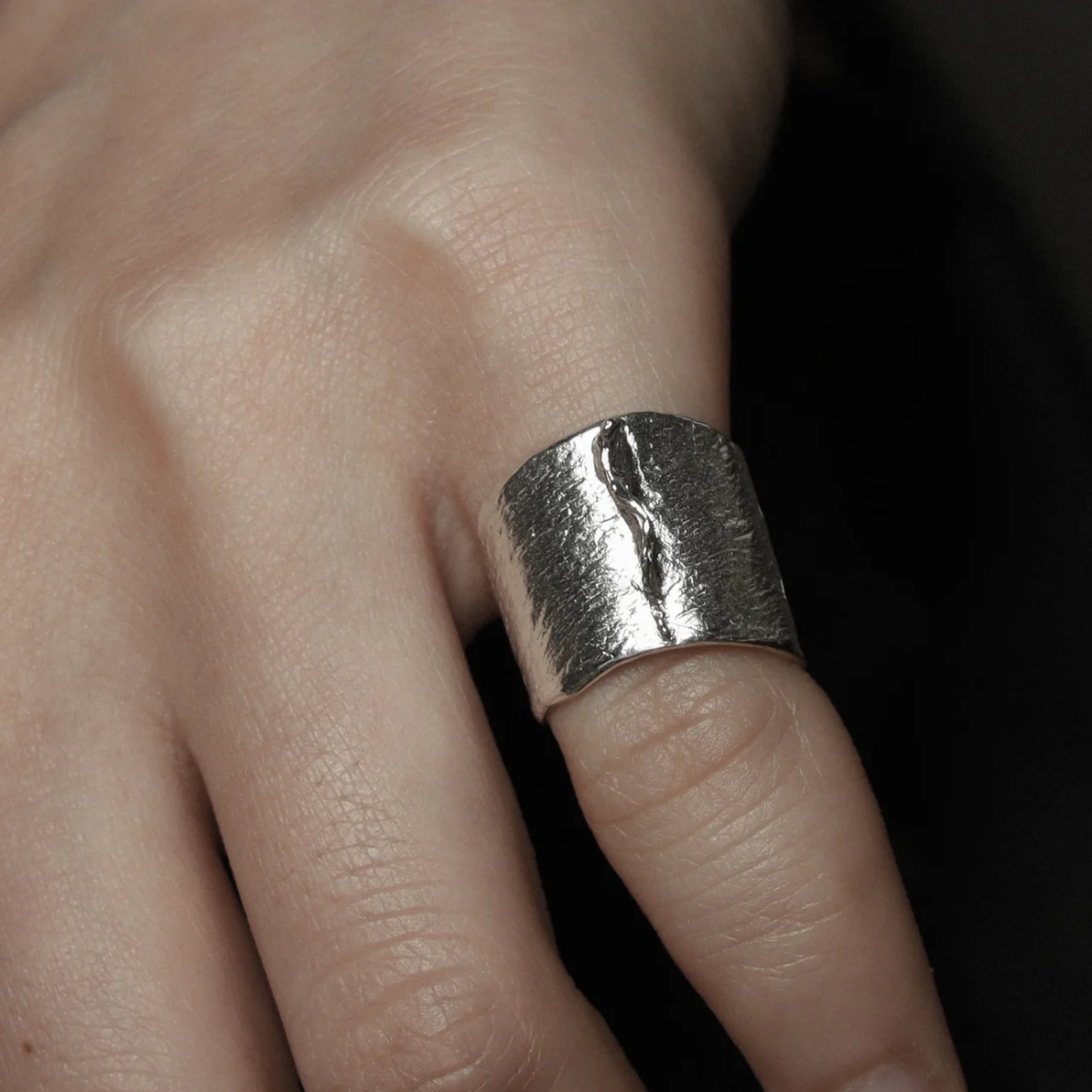 M.Wong As the Island Ear Cuff/Ring Silver