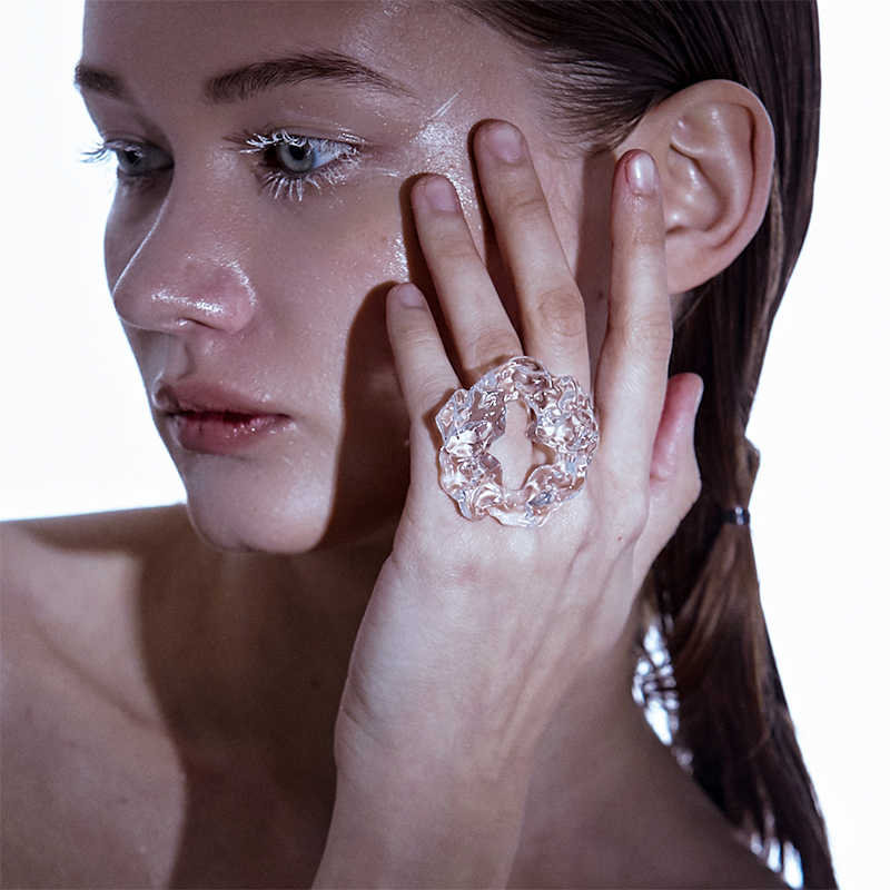 Sphinxy Diamond Fossil Resin Round Ring