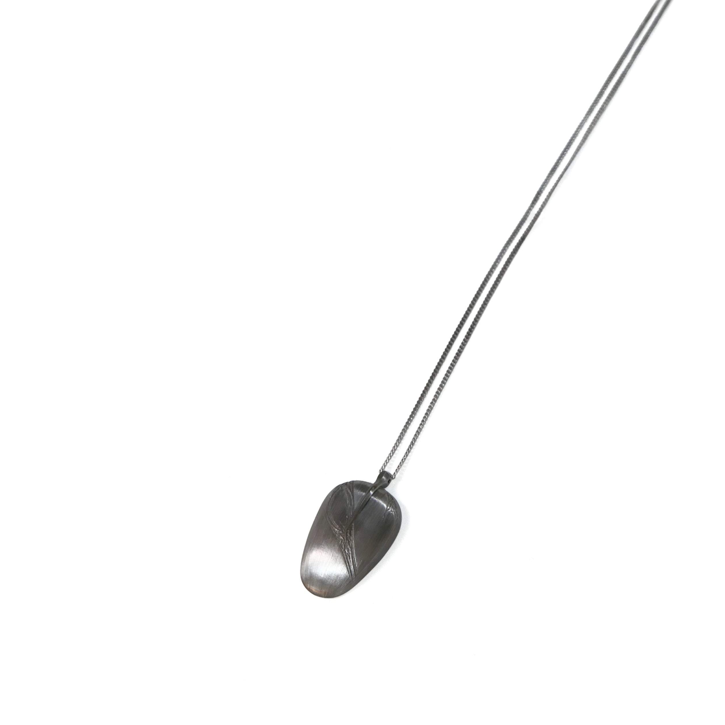 Whetstone Scoop Trace Pendant