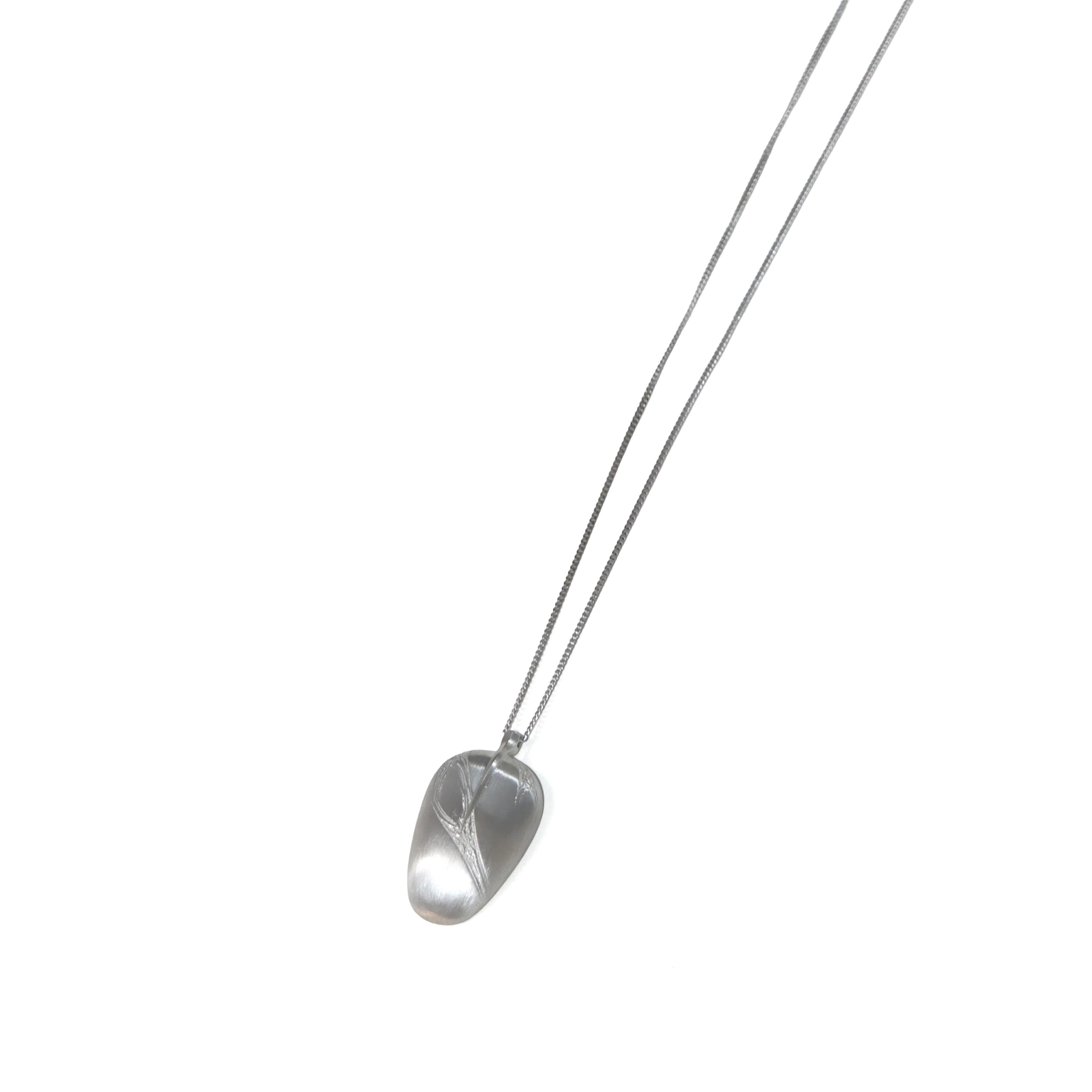 Whetstone Scoop Trace Pendant