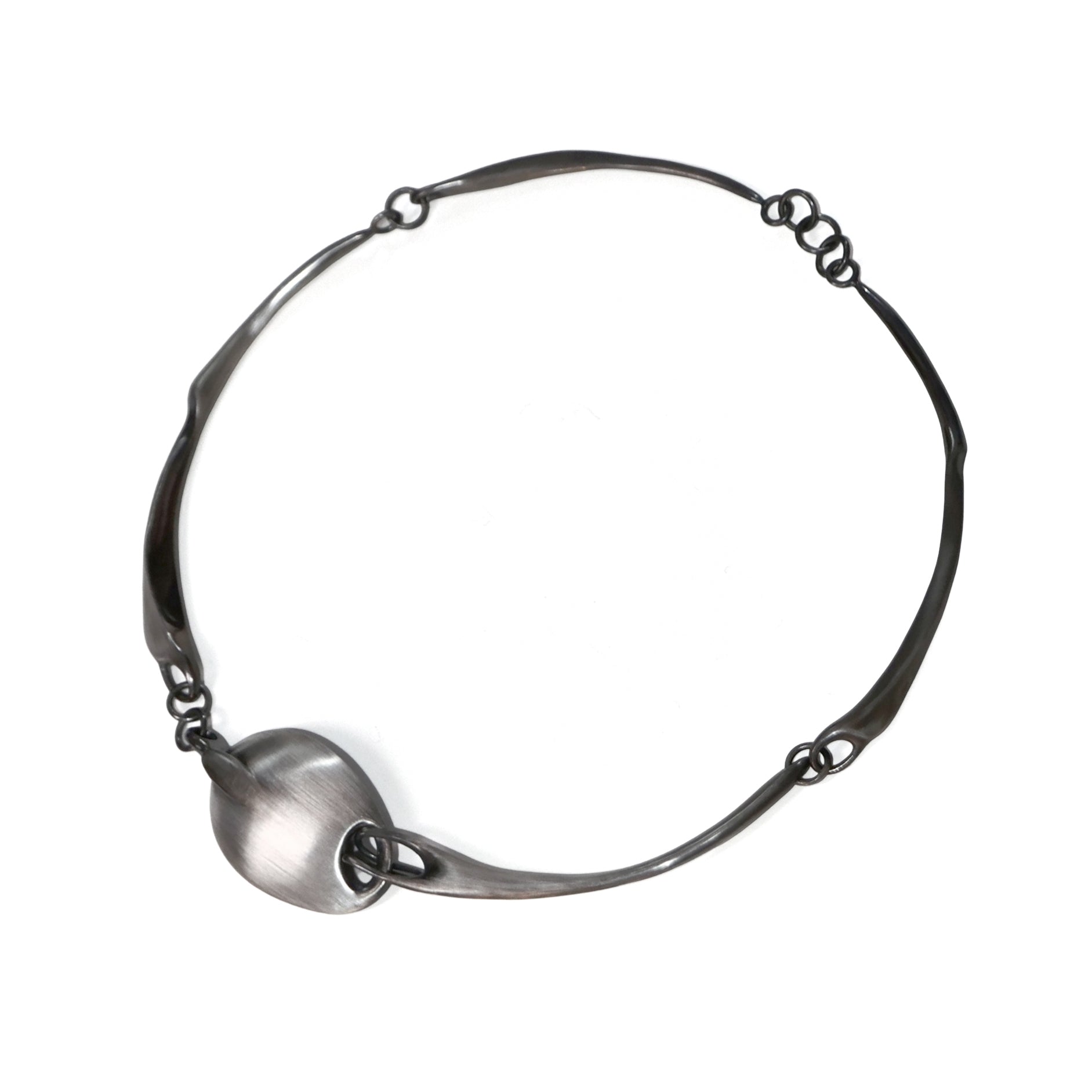 Whetstone Scoop Enlace Necklace