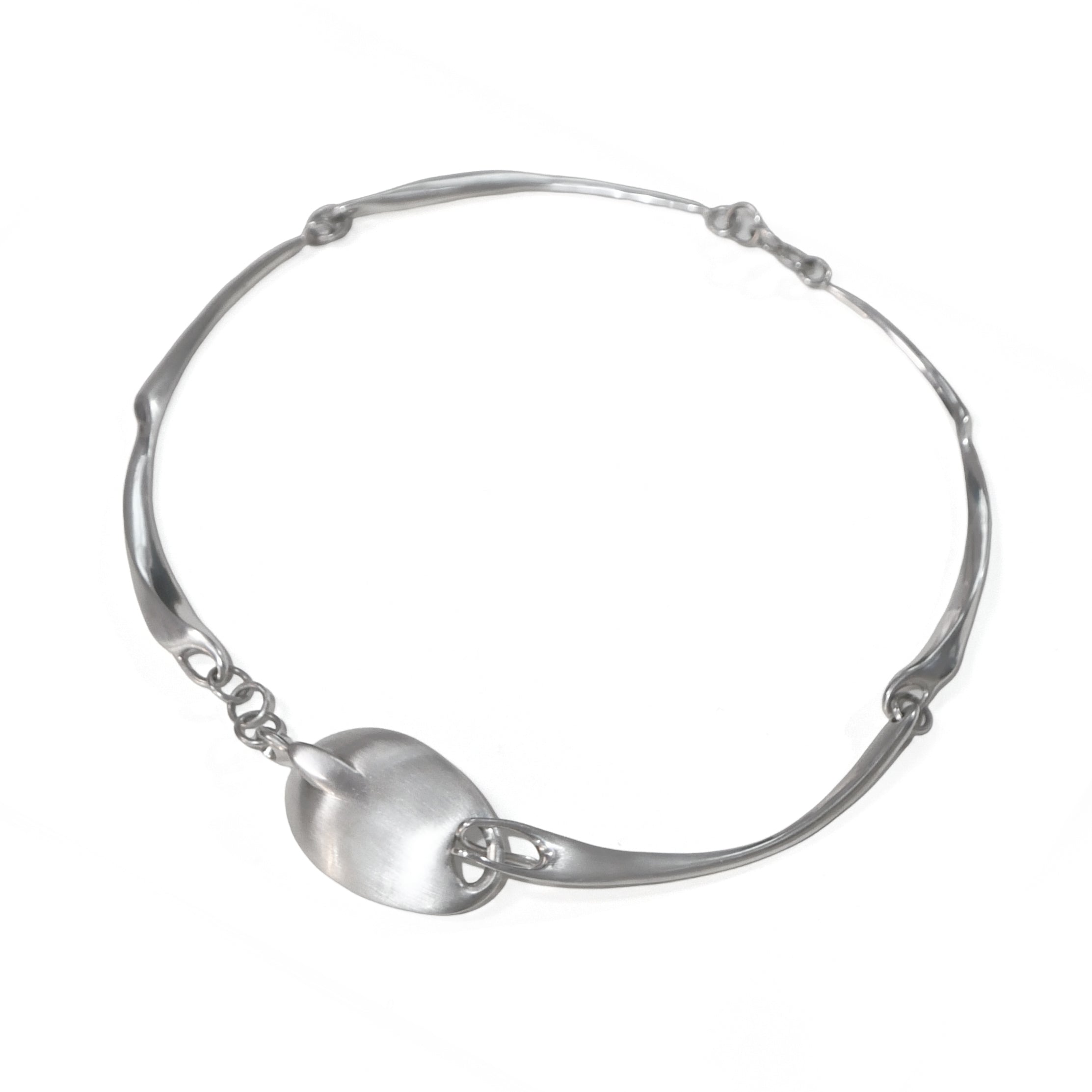 Whetstone Scoop Enlace Necklace