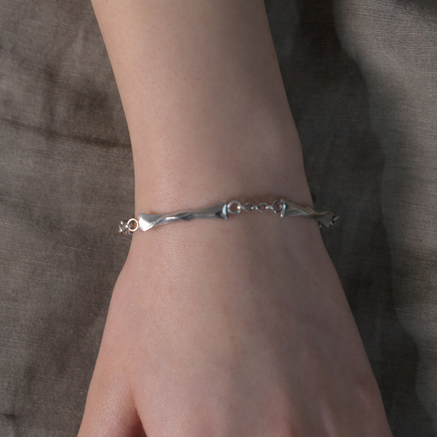 Whetstone Scoop Fragmented Flow Bracelet