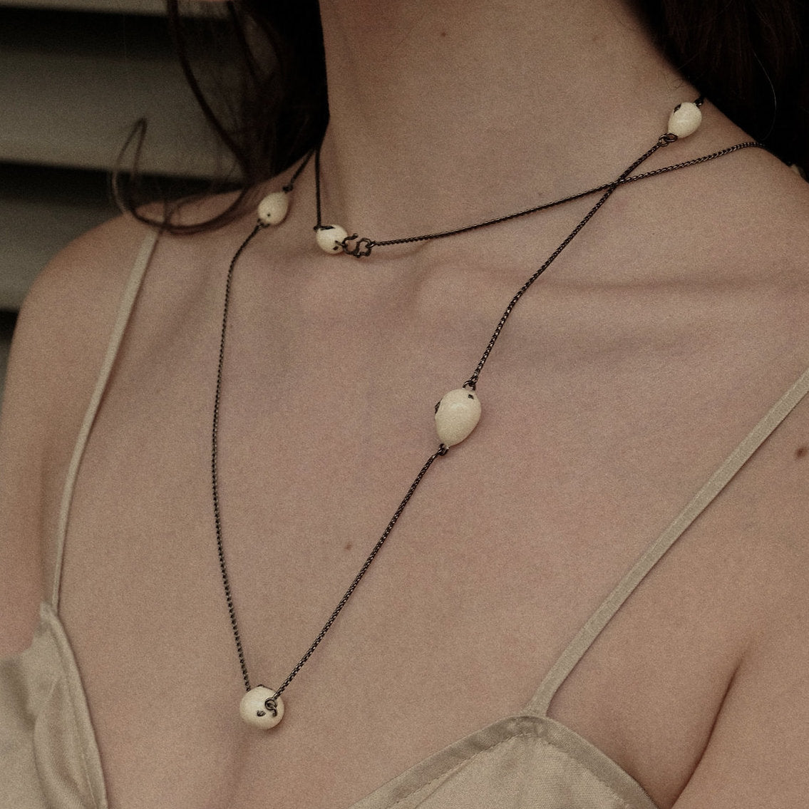 Hanying Adjustable Double-Layer Enamel Necklace(Black & White))