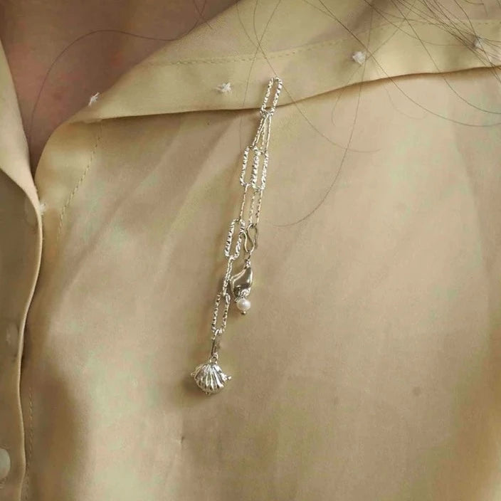 CARVED CHAIN TALISMAN BROOCH (SILVER) - Hanying - ALSOLIKE