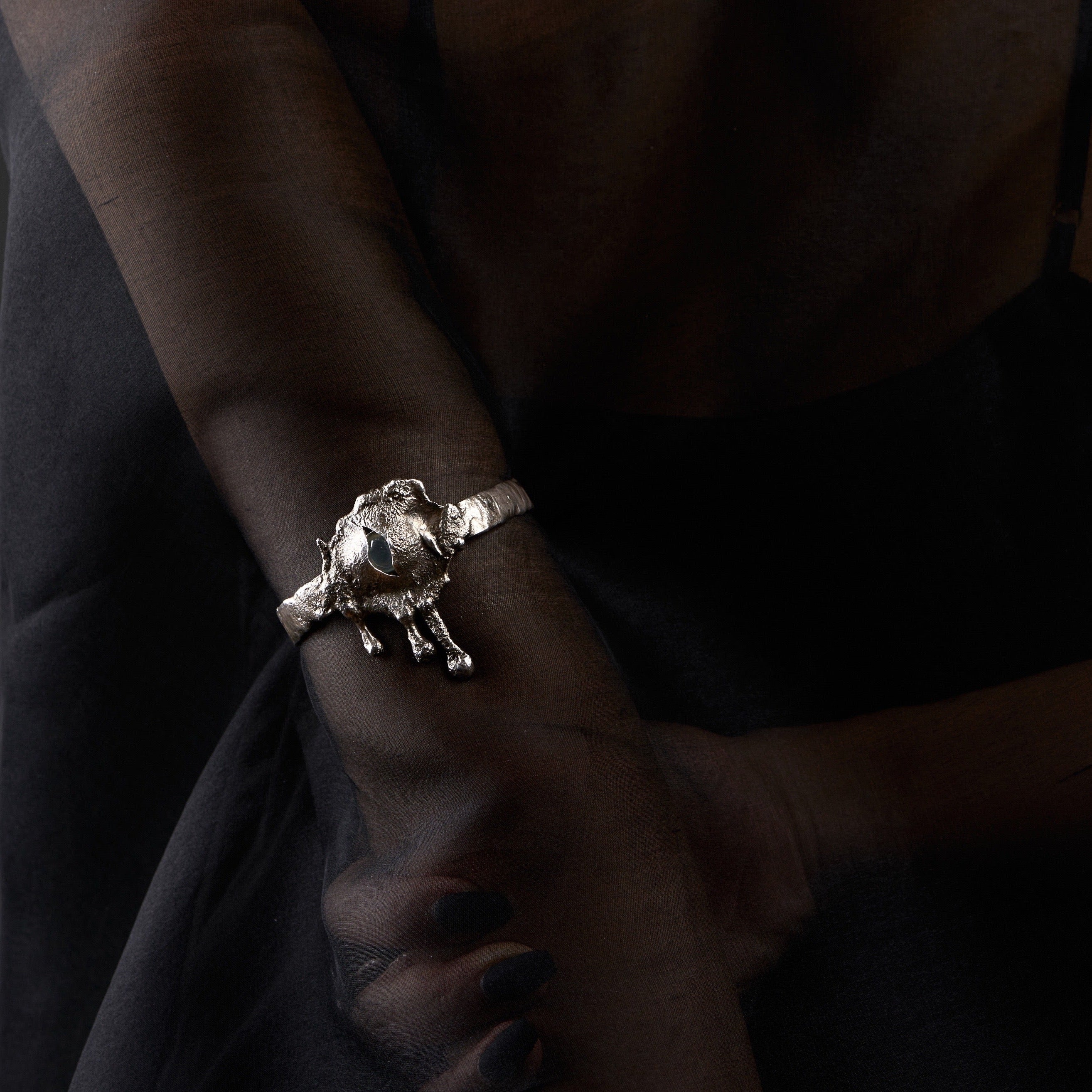 'Gaze' Bracelet - Yumeng Wu - ALSOLIKE