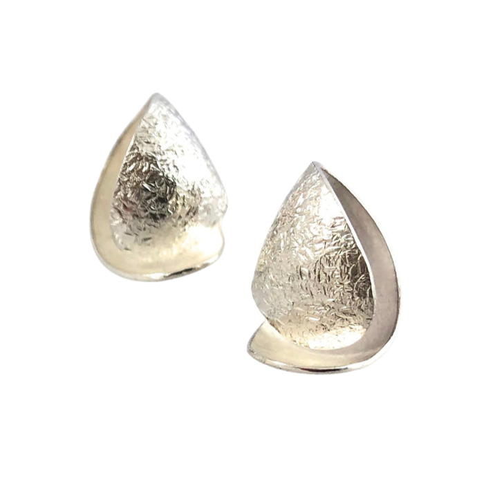 Jessica Jue Curl Frosted Earrings