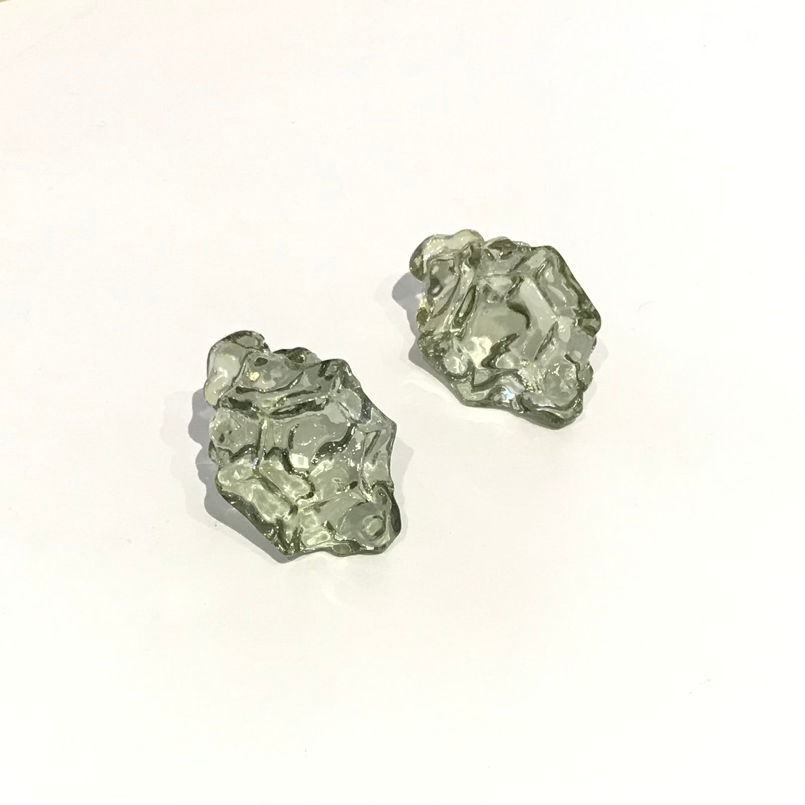 Sphinxy Diamond Fossil Resin Ore Earrings