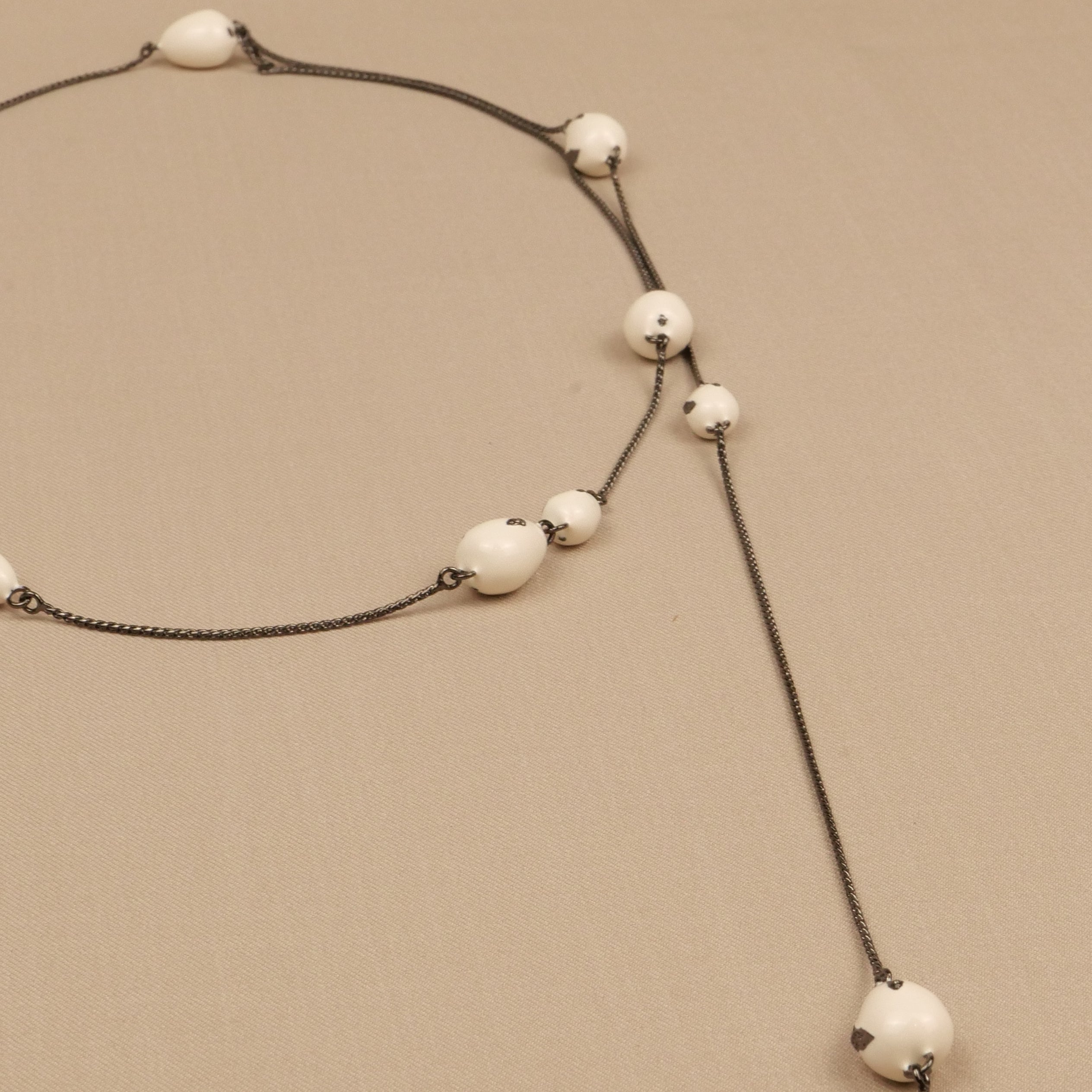 Hanying Adjustable Double-Layer Enamel Necklace(Black & White))