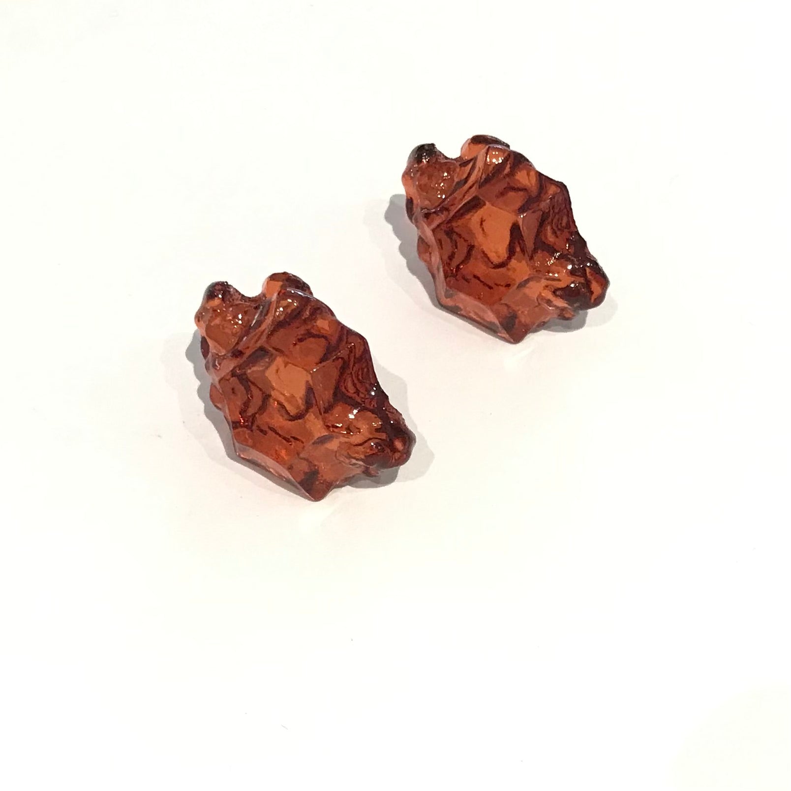 Sphinxy Diamond Fossil Resin Ore Earrings