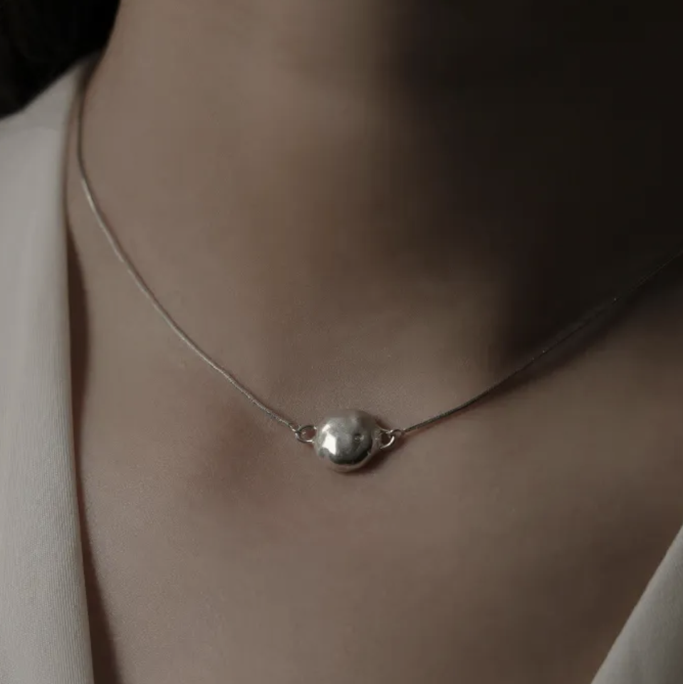 M.Wong Round Small Silver Necklace - ALSOLIKE